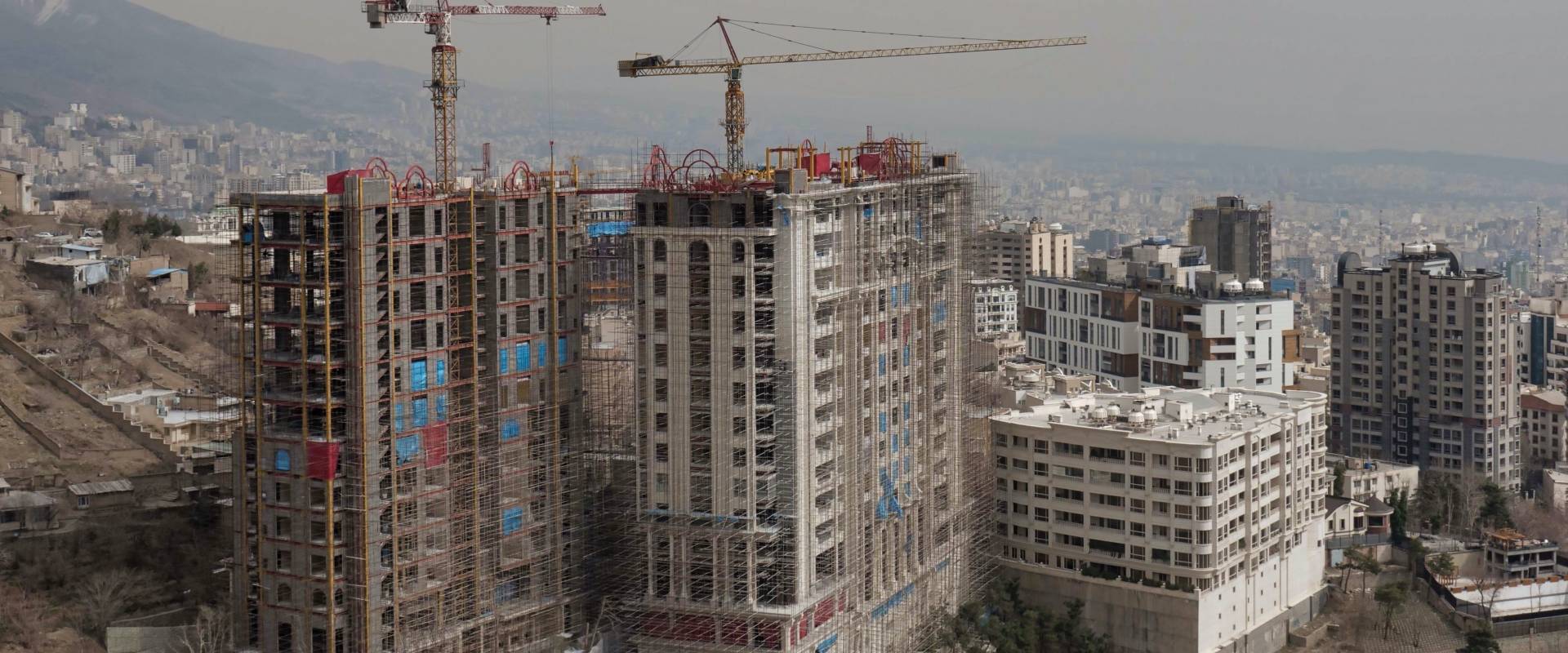 Baustellen in der iranischen Hauptstadt Teheran