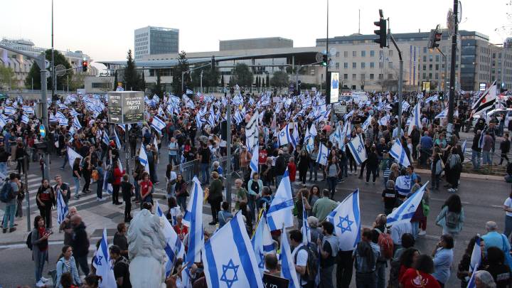 Interview zu Grundrechten, Verfassungsreform und Demokratie in Israel