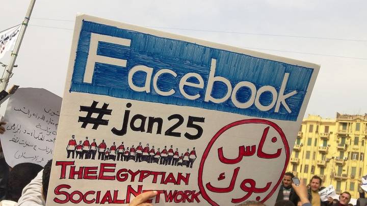 Twitter, Facebook und Zensur in Ägypten Twitter, Facebook und Zensur in Ägypten