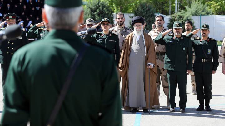 Khamenei_IRGC